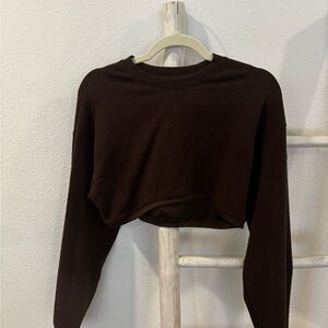 ALO Yoga Dark Brown Crop Top